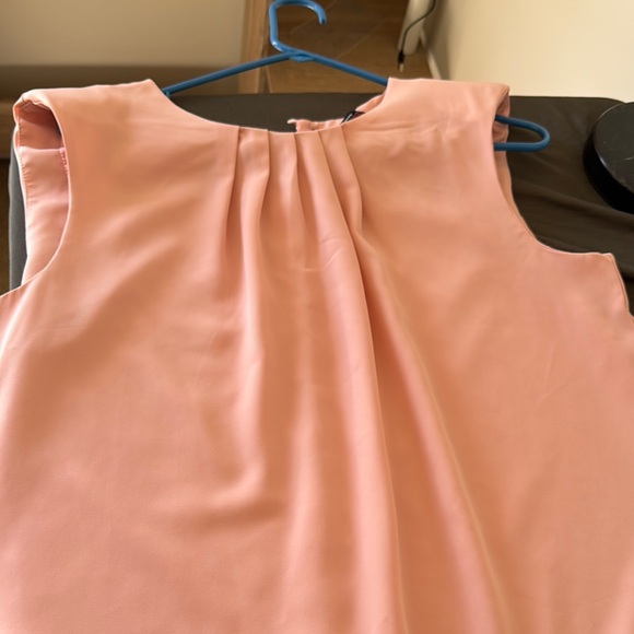 Chic Pink Pantsuit with Plush Comfort - Picture 5 of 6